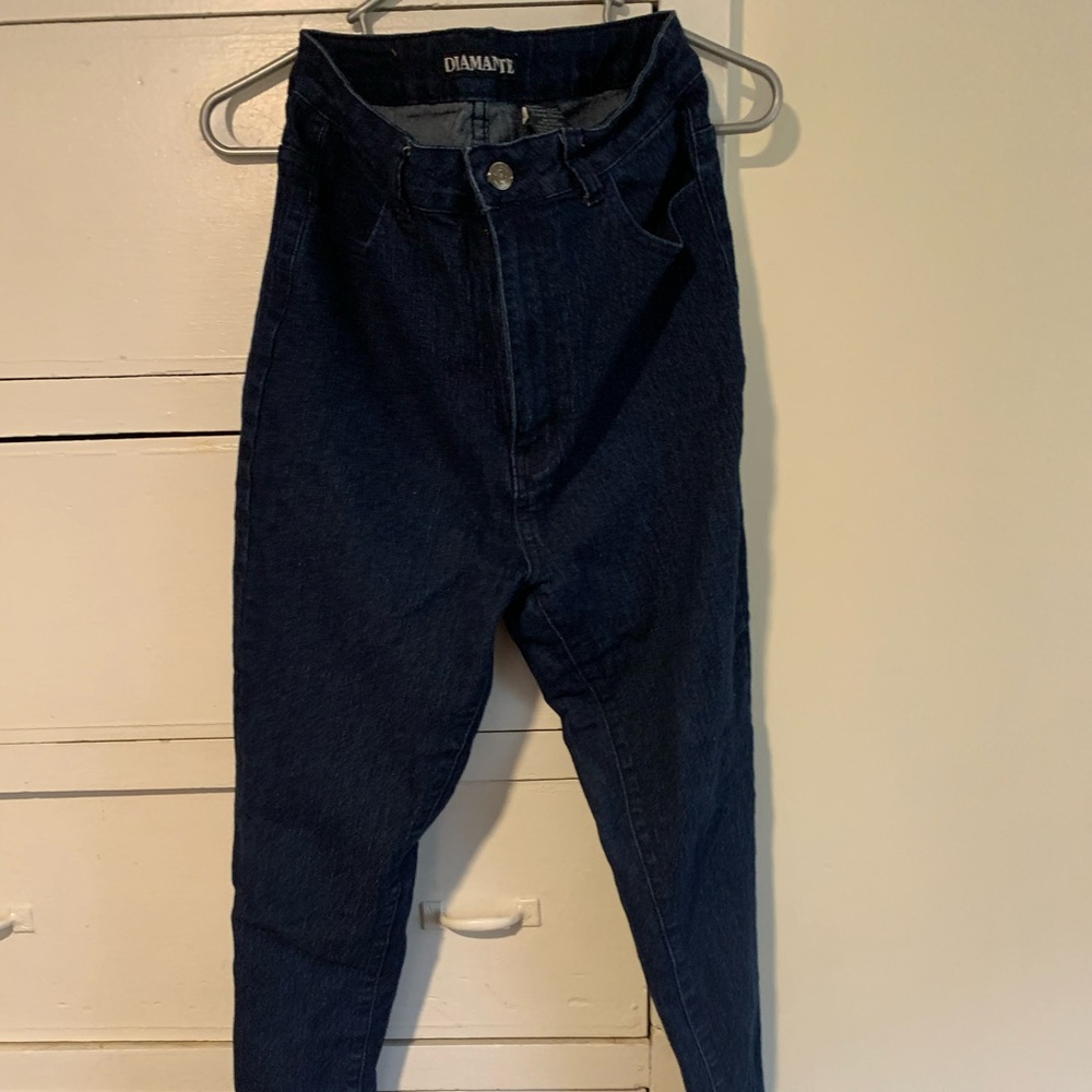 Dark wash, super stretch high waisted jeans. Size 13